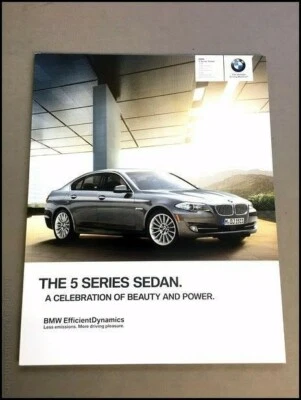 2012 BMW 5-Series 68-page Car Brochure Catalog 550i 528i 535i ActiveHybrid5 Foto 1 de 4