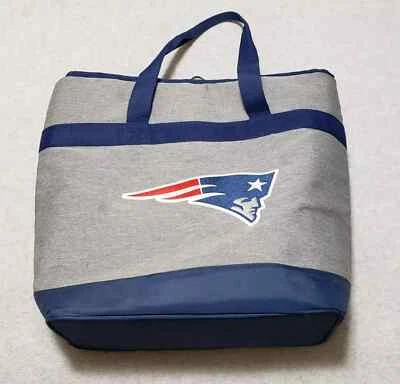 Bolso de Mano Coleman New England Patriots Cooler Foto 1 de 3