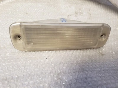 Driver Corner/Park Light Below Headlamps Fits 96-02 EXPRESS 1500 VAN 561545 - Image 1 of 4