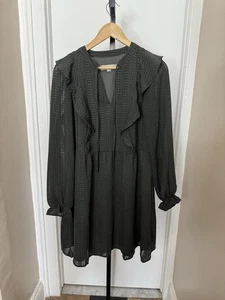 LOFT Damen grün strukturiert Langarm Rüschen Schlüsselloch Ausschnitt Kleid Lp Neu mit Etikett - Bild 1 von 7