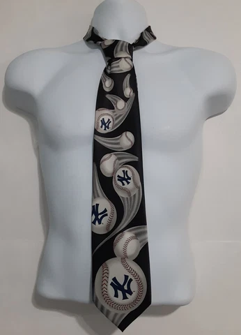 Awesome! NY Yankees ovah dare! Ralph Marlin Yankees Curve Ball Neck tie 251353 Cover