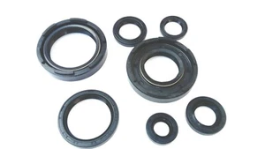 Yamaha YZ 490 ( 1982 - 1990 ) Full Complete Engine Oil Seal Set Kit x 7pcs - Picture 1 of 1