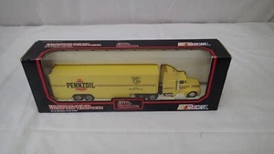 1992 Racing Champions 1:64 NASCAR Team Transporter Pennzoil Michael Waltrip - Bild 1 von 5