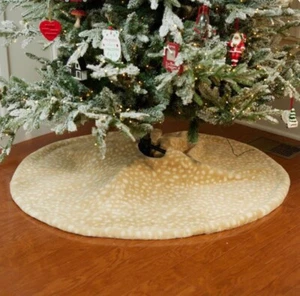 Woodland Christmas Tree Skirt 50" Tan Fawn Faux Fur Cracker Barrel Skirt NWT - Picture 1 of 2