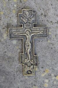 Styl antyczny żeliwny wiszący krzyż święty Jezus na krzyżu relikwia