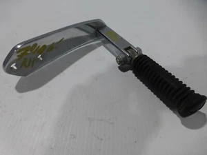 2005 HARLEY DAVIDSON DYNA FXDC, FOOT PEG & BRACKET (OPS7010) - Picture 1 of 6