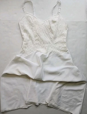 Vestido sin cordones Barbizon Accolade blanco satinado encaje talla 36 S-M años 60 lencería Imperio leer Foto 1 de 4