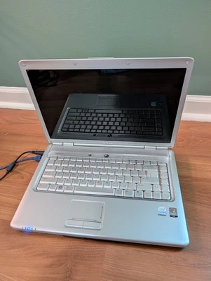 Laptop Dell Inspiron 1525 Foto 1 de 4