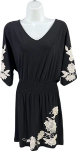 White House Black Market Damen schwarz bestickt Kimono gesmoktes Kleid - XS - Bild 1 von 4