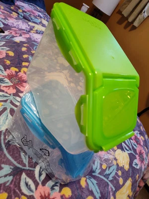 LOCK & LOCK Easy Essentials Food Lids 5.3 Qt. Flip-Top Pantry Storage HPL700 - Image 1 of 4