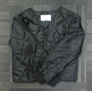 Chaqueta negra para hombre M ADVANTEX INC acolchada con diamantes cremallera completa mangas largas bolsillos - Imagen 1 de 7
