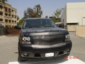 Colgan Front End Mask Bra 2pc.Fits Suburban,Tahoe, LS, LT 2007-2014 W/O License - Picture 1 of 1