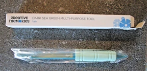 CREATIVE MEMORIES Dark Sea Green Multi-Purpose Tool Brand New Ltd Ed. 2024 - Bild 1 von 4