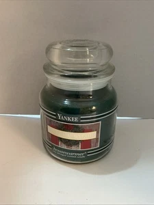 Yankee Candle Scent Christmas Wreath 14.5 Oz Vintage New Old Stock - Picture 1 of 4
