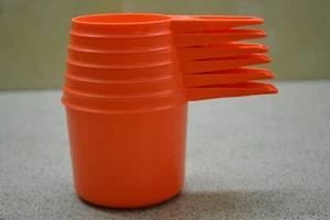 Tupperware Measuring Cups - Orange 1/4 Cup to 1 Cup - Picture 1 of 4