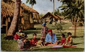 SEMINOLE INDIAN VILLAGE Florida FL NATIVE AMERICAN c1939 - Postcard - Picture 1 of 2