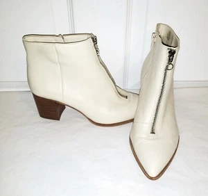 Sole Society Desiray Ivory Leather Pointed Toe Block Heel Ankle Booties Size 8 M - Picture 1 of 1