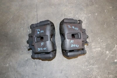 Оригинальные передние левые правые тормозные суппорты для седана Acura TL 3,2 л 2004-2006 годов выпуска - Изображение 1 из 4