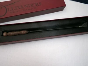 HARRY POTTER WIZARDING WORLD WAND, 15" BOXED, OLLIVANDERS - Bild 1 von 16