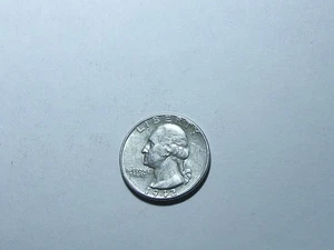 1942   Washington Quarter - Picture 1 of 3