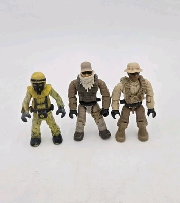 Mega Bloks Construx Call of Duty Urban Assault Figure Biohazard Zombie Lot of 3 - Image 1 of 4