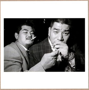 SIGNED - BRUCE GILDEN - IMAGE FROM GO, YAKUZA, GINZA, TOKYO 6" x 6" MAGNUM PRINT - Picture 1 of 2