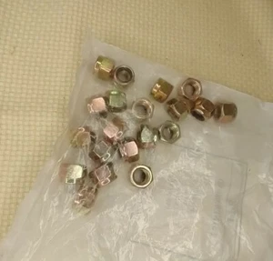 McMASTER-CARR NYLON-EINSÄTZE SECHSKANT KONTERMUTTER VERZINKT GELB PLATTIERT 3/8"-16 (20) - Bild 1 von 3