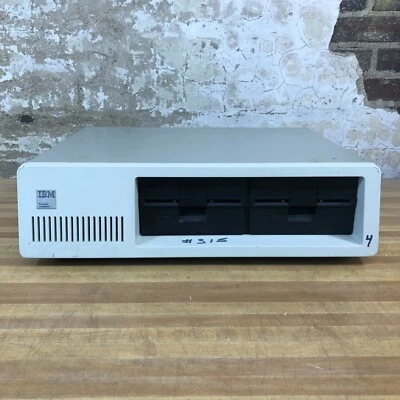 Vintage IBM PC XT 5150 Personal Computer - komplett restaurationsbereit - Bild 1 von 4