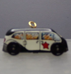 COCHE DE POLICÍA EN MINIATURA DE NAVIDAD DISTINTIVO ADORNO QUINTO EN LA CARRETERA - Imagen 1 de 6