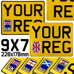 9 x 7 gelbe gepresste Metall Nummernschilder Motorrad 3D Gel Abzeichen GB UK Straßenzulassung - Bild 1 von 13