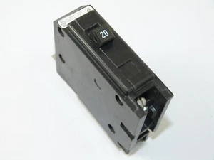 Interruptor de circuito usado Cutler Hammer GHQ1020 1p 20a 120/240v 1 año de garantía - Imagen 1 de 1