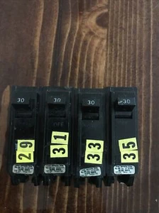 Disyuntores de 30 amperios de un solo polo GE, THQL1130,  - Imagen 1 de 4