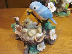 Charming Tails Friends Warm Our Lives Mouse Blue Bird Figurine 98/238 - Picture 1 of 3