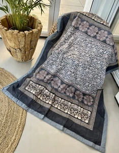 BASSETTI Plaid 135x190 TORCELLO G1 Grau Decke Kuscheldecke TAGESDECKE Zudecke - Bild 1 von 1