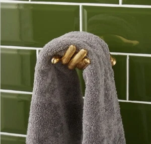 Elegante porta asciugamani a mano in ottone a forma di mano - Foto 1 di 3