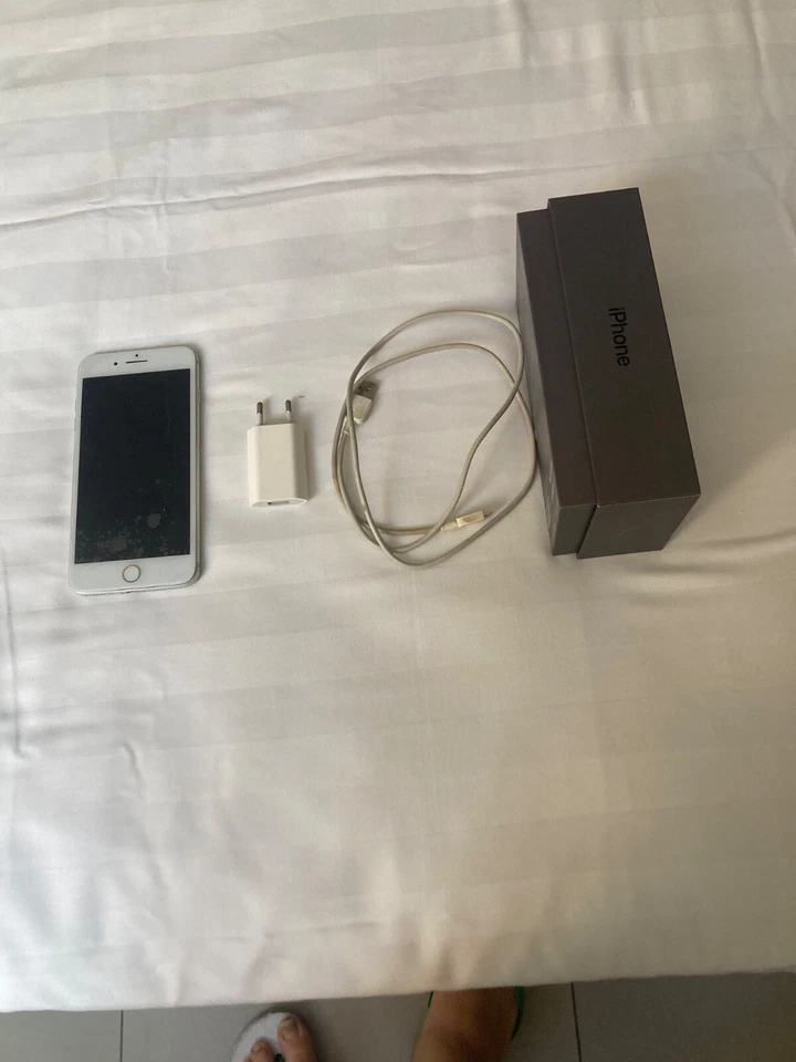 Apple iPhone 8 plus- 64GB Bianco  OTTIMO STATO, TENUTO MANIAC con scatola  - Immagine 1 di 4