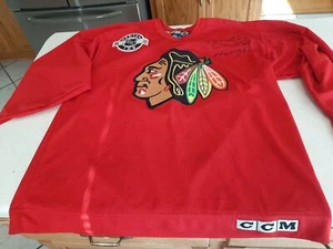 Bobby Hull NHL #9 Blackhawks Autographed Large Jersey With PSA Cert HOF 83 D5 - Picture 1 of 14