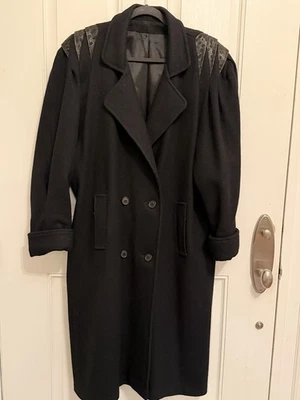 Abrigo de lana negro vintage para mujer cuero en relieve ribete al hombro talla 14 EE. UU. Foto 1 de 4