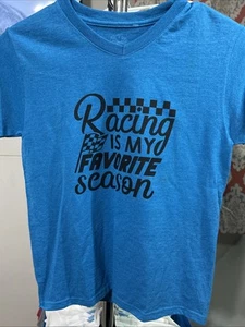 Individuelles Jugend-T-Shirt "Racing is My Favorite Season" - NEU - Bild 1 von 3