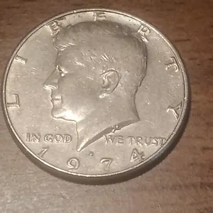 1974 Kennedy Half Dollar 50 Cent Coin Rare Denver Mint - Picture 1 of 3