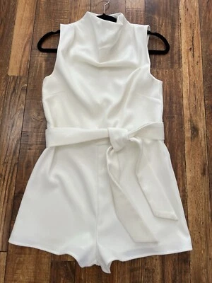 Mameluco blanco cremoso Keepsake con faja S Foto 1 de 4