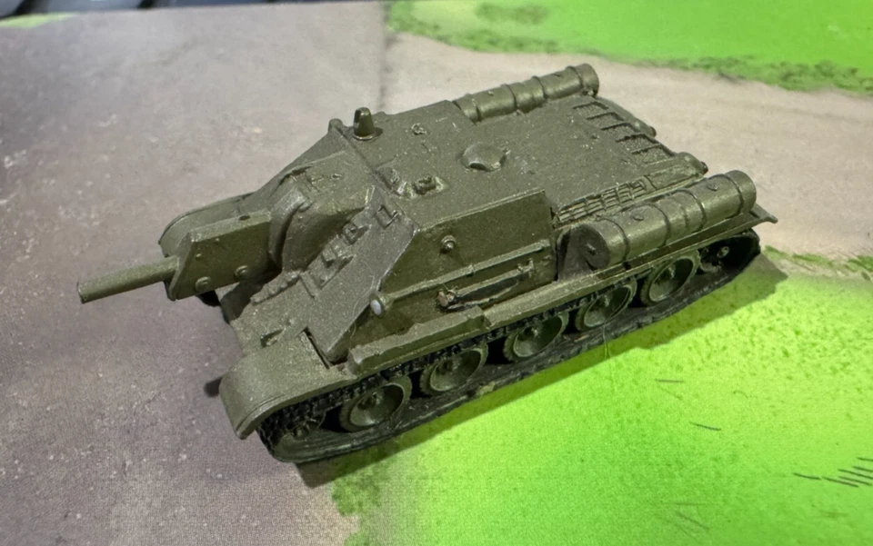 1/144 WW2 Vehicle : SU-122 Self Propelled Gun "Grren" [USSR] : TAKARA - Image 1 of 1