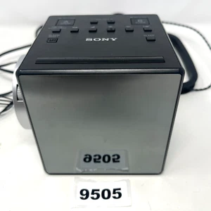 Sony Cube ICF-C1PJ Clock Radio AM/FM Nature Sounds & Projection w/Power Adapter - Picture 1 of 15