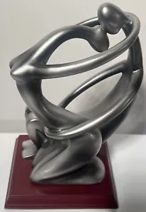 Statue Lovers Embrace Wedding Sculpture Couple Gift Proposal Anniversary Rare - Picture 1 of 7