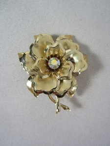 Vintage MCM Large Flower Gold Tone Rhinestone 3D Brooch Pin 2 1/4" Mid Century - Picture 1 of 10