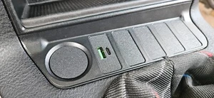 BMW E36 Dual USB+USB-C Charger SFC Super Fast Charging Capable - Picture 1 of 5