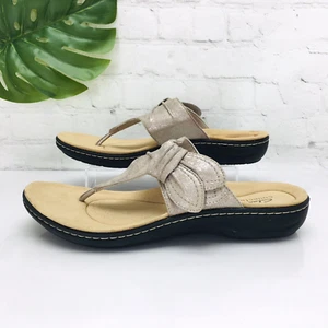 Clarks Thong Sandals Women's Size 10 Wide Taupe Metallic Slides Flat Flip Flop - Picture 1 of 13