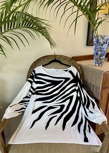 NWT Chicos 4 Pullover Sweater Boat Neck Long Balloon Sleeve Zebra Black White - Picture 1 of 6