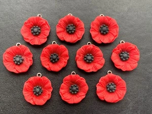 POPPY RESIN PENDANTS WITH HOOKS JEWELLERY MAKING 18MM OR 24MM - Picture 1 of 8