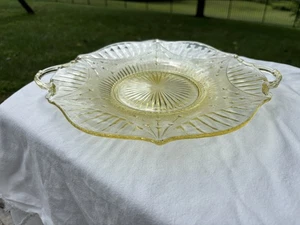 Lancaster gelb Glas erhöhte Darts Design Griff Kuchenplatte leuchtet sehr guter Zustand - Bild 1 von 11